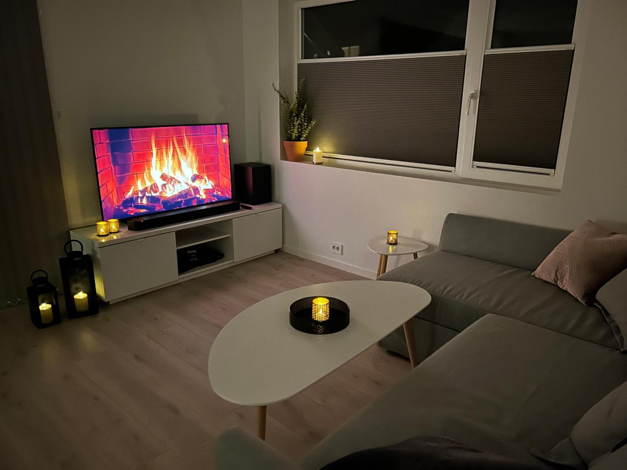 Sorlandsidyll Med Svommebasseng! Apartment Kristiansand Ngoại thất bức ảnh