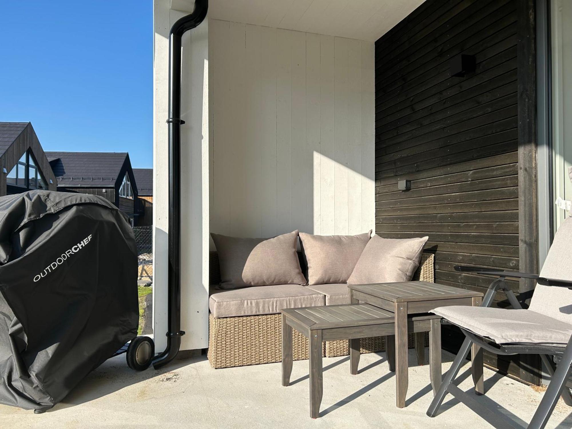Sorlandsidyll Med Svommebasseng! Apartment Kristiansand Ngoại thất bức ảnh