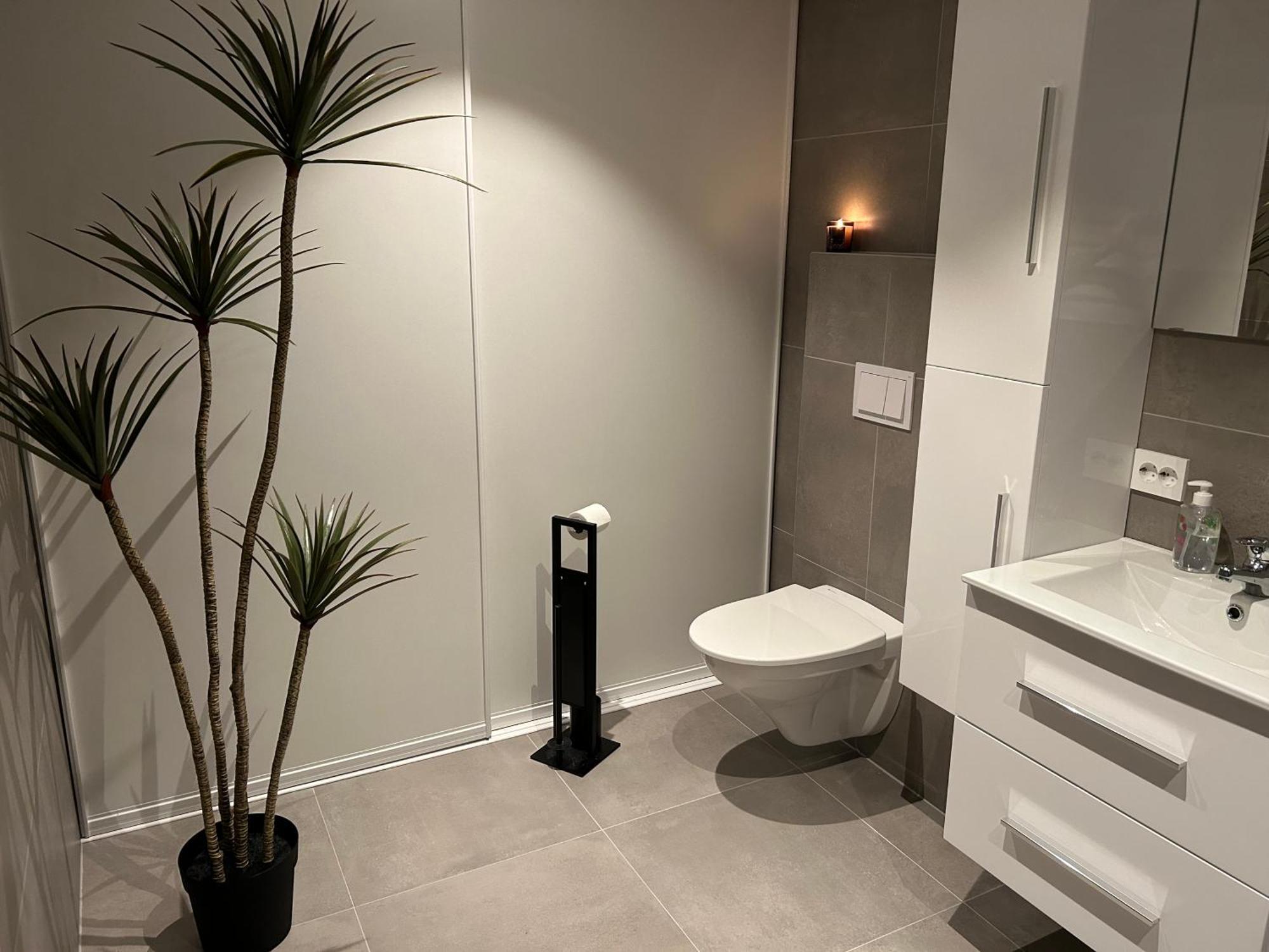 Sorlandsidyll Med Svommebasseng! Apartment Kristiansand Ngoại thất bức ảnh